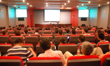 提升能力為順利實(shí)施內(nèi)控規(guī)范管理提供動(dòng)力支持