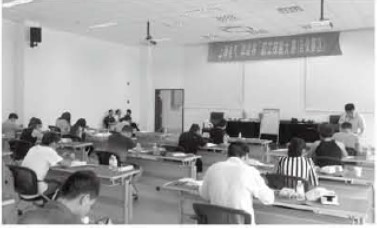 上自儀公司2015年“李斌杯”職工技能大賽考試收官借力平臺(tái)切磋技能提升能級(jí)