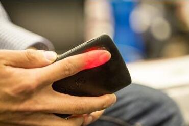 嵌入式傳感器為在智能手機(jī)或平板上成為移動醫(yī)療工具而努力