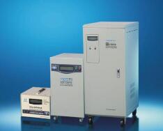 交流電源穩(wěn)壓器在低壓光學(xué)系統(tǒng)的廣泛應(yīng)用